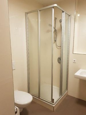 Bad Dusche