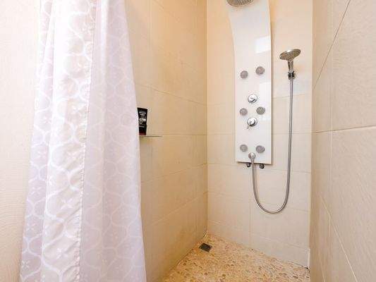 095 1 Bad Dusche (1 von 1).jpg