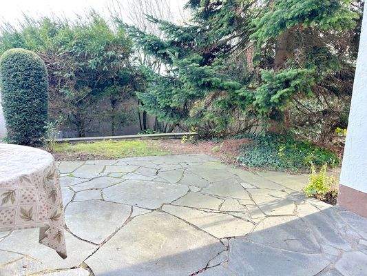 Hier die zweite Terrasse,