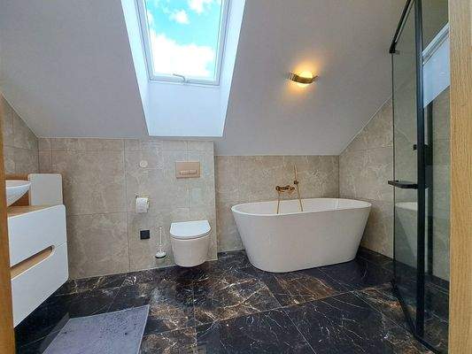 15 Bad mit Du. / WC  .jpg