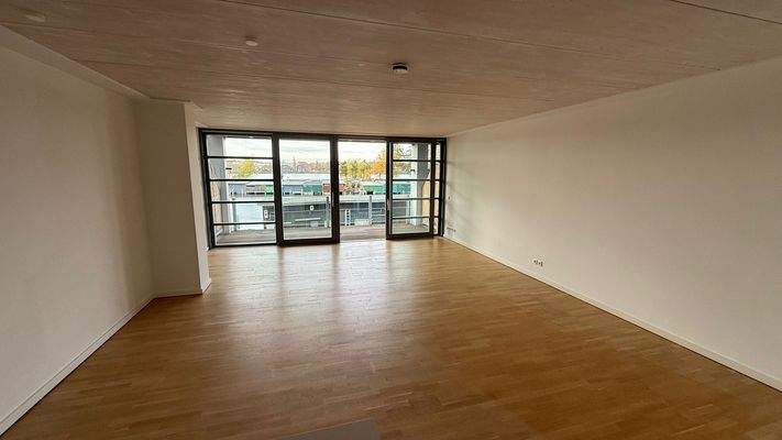 WhatsApp Image 2025-11-19 at 22.18.00(10)