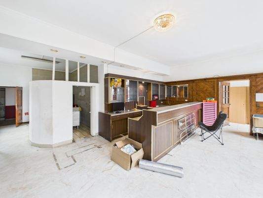 2.Gewerbefläche / Restaurant