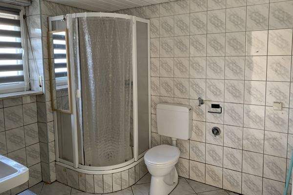 Duschbad im Erdgeschoss