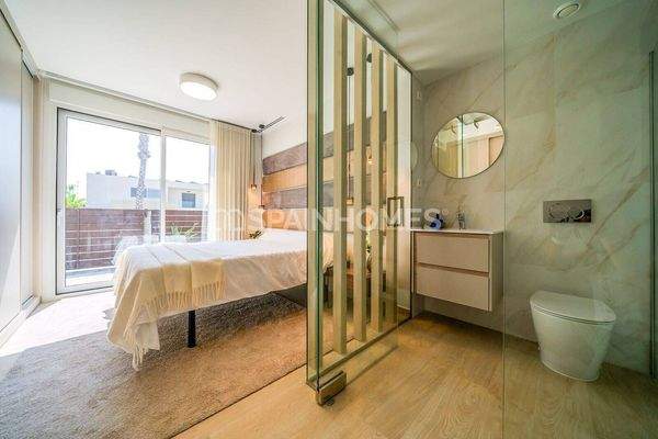 Elegant Houses with Pools in Vistabella Golf Resort