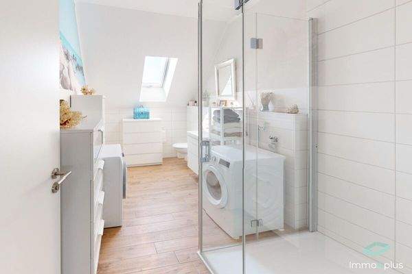 Gästebad mit WM/TR-Anschluss