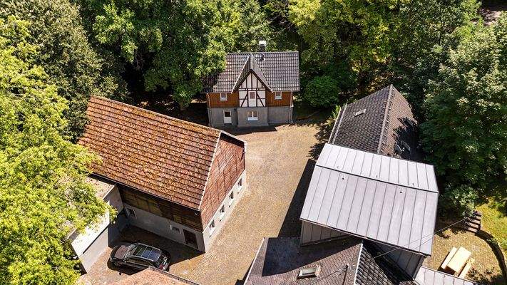 Luftbild_Gesindehaus_Scheune_quer
