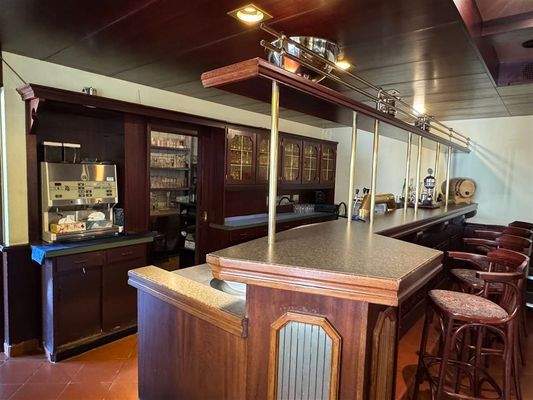 OG_Theke zum Festsaal