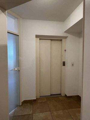 Eingang Fußgängerzone (Aufzug)