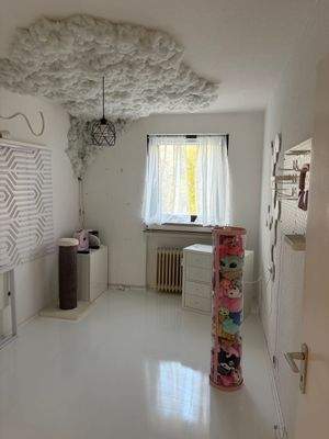 Arbeits-/Kinderzimmer