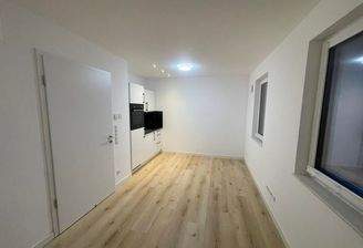 Helle Wohnung mit Küche