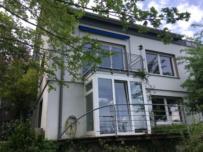 Doppelhaushälfte in Berg mit grandioser