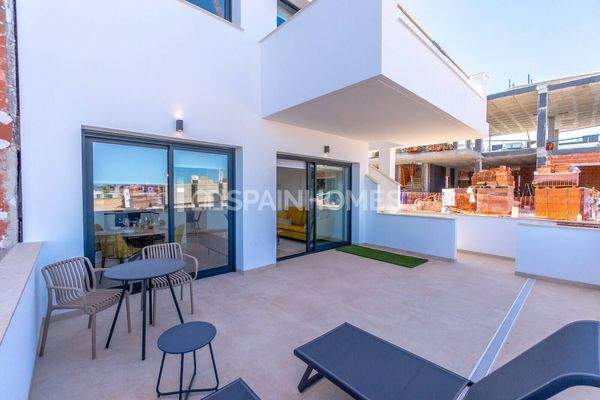 Properties in a Complex in a Popular Location in Torrevieja