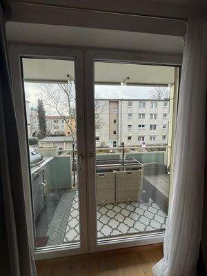 Blick auf den Balkon.JPG