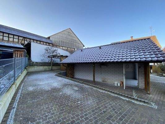 Stellplatz mit Carport