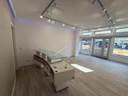 Villa Livia - Laden 2 (9).jpg