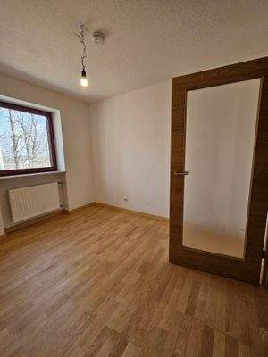 Kinder-/Arbeitszimmer