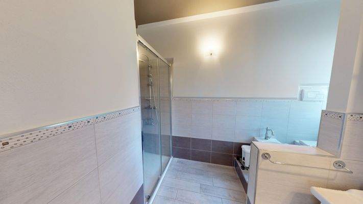 DP-66-28-Villa-a-schiera-di-testa-a-Salo-10162025_