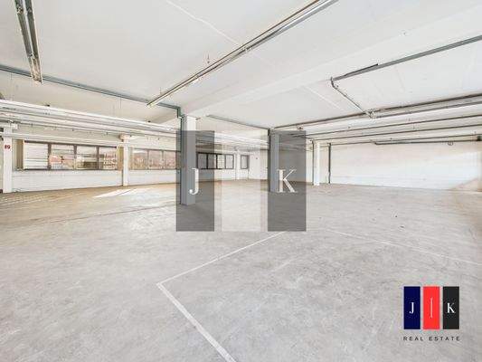 Halle Innenansicht 1 (EG)