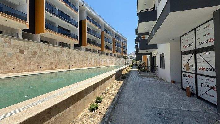 Newly-Built Apartments in a Complex with Pool in Kuşadası