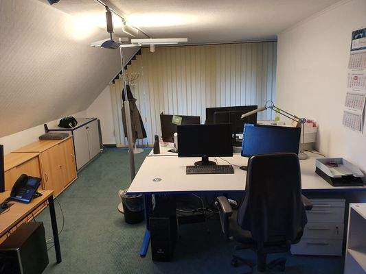 Büro hinten links