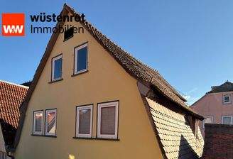 Saniertes Mehrfamilienhaus mit 3 Wohnungen