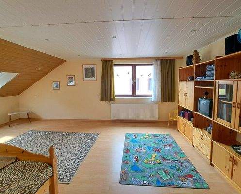 DG: nochmals in Raum 1 (ca. 30m²)