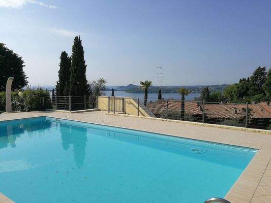 Penthouse in Gardone Riviera mit Blick auf den Gardasee