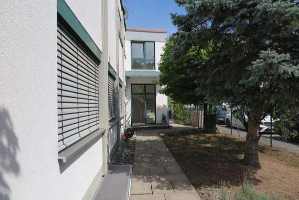 Hausansicht - Eingang 