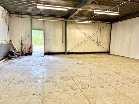 Teilfläche rechts Eingang.jpg