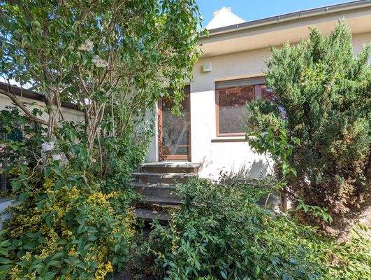 ZUGANG IN DEN GARTEN