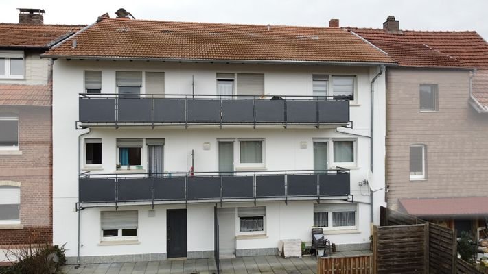 Mehrfamilienhaus mit 5 Wohnungen