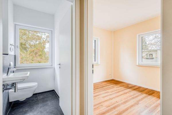 Tagesbelichtetes Gäste-WC