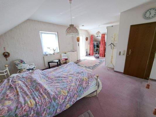 OG Schlafzimmer 2.jpg