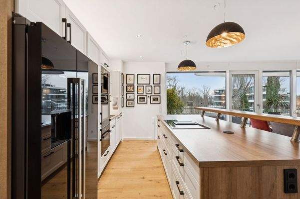 Exclusive Einbauküche