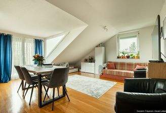 Wohnzimmer-Essbereich