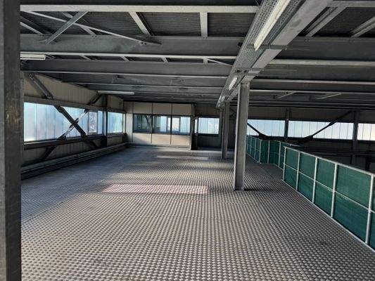 Halle 8 Mezzanine 1. OG