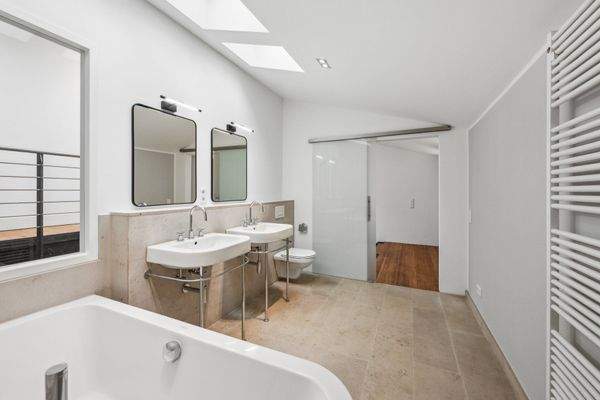 Dusch- und Wannenbad