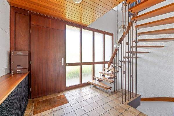 Treppenhaus - Eingangsbereich