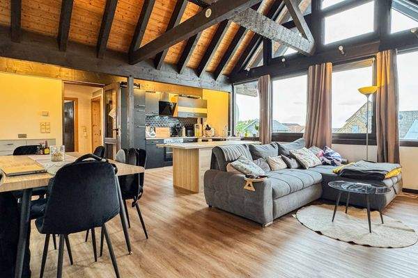 Wohn- Essbereich 1. OG