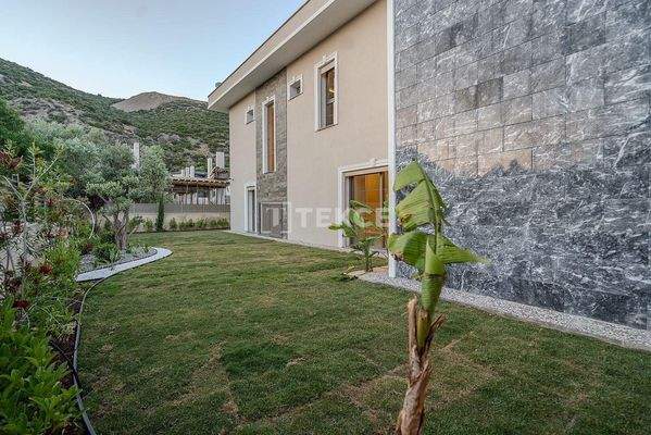 New Villas with Pools Surrounded by Nature in Kuşadası