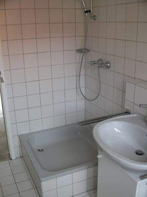 Badezimmer mit Dusche