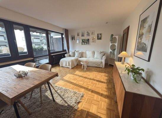 ..mit einem der Balkonzugänge