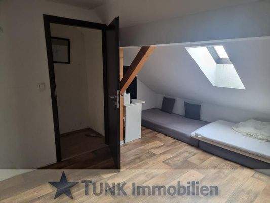 25 - Durchgangsraum DG