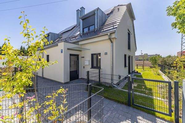 Blumenstr. 16a, Karlsfeld