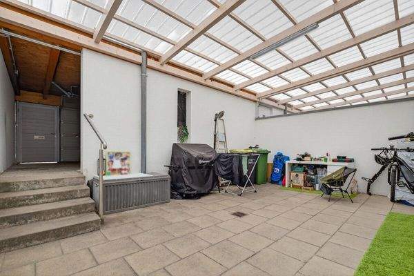 Hofbereich überdacht