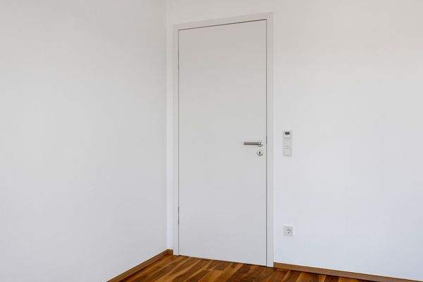 Türen stumpfeinschlagend