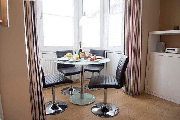 Essplatz im Erker (Wohnraum)