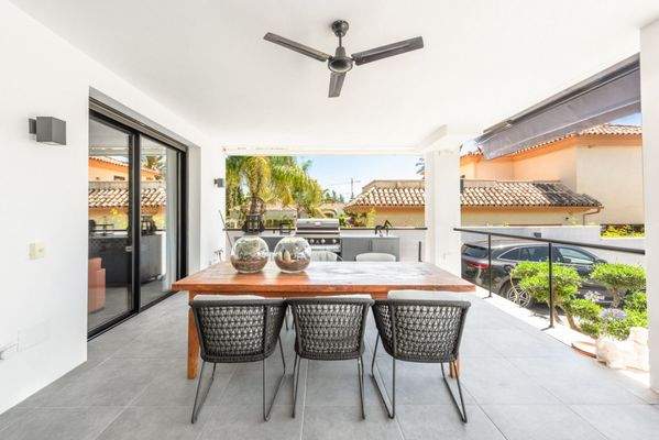 Photo: Villa in Marbella East