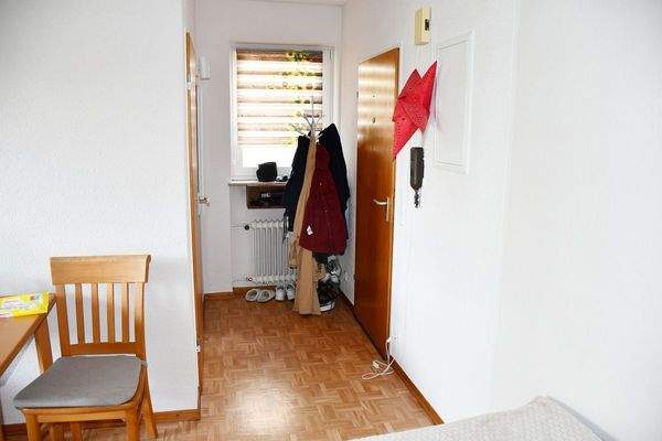 12 EG - APP1 - Flur.JPG