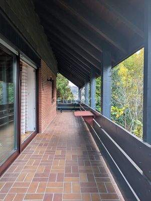 Balkon mit Überdachung EG